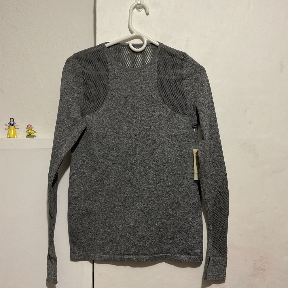 Cc California activewear top size M New grey heathered  :Box H: